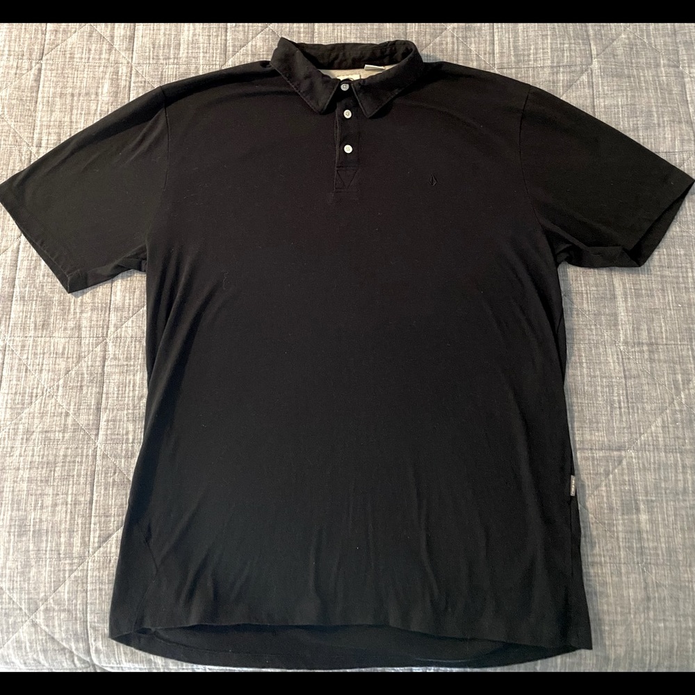 Volcom XL, black polo.